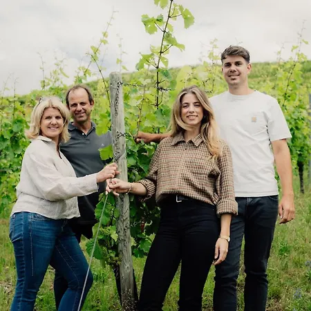 Weingut Und Holger Alt Frühstückspension 3*