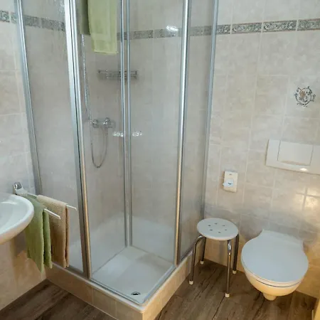 Weingut Und Holger Alt 3*