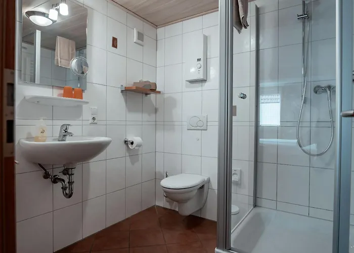 Weingut Und Holger Alt Frühstückspension