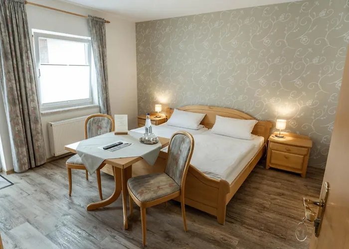 Frühstückspension Weingut Und Holger Alt Monzingen